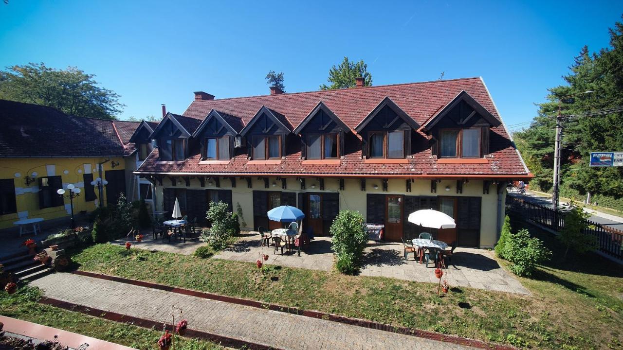 Harmonia Apartmanhaz Балатонлелле Экстерьер фото