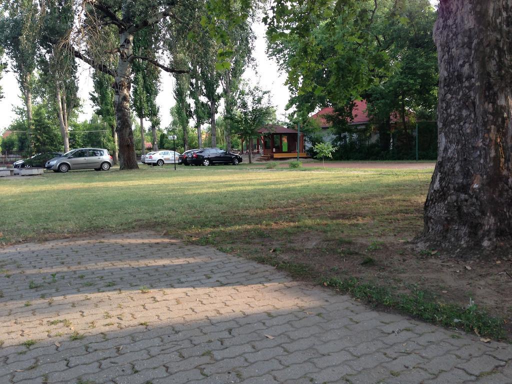 Harmonia Apartmanhaz Балатонлелле Экстерьер фото